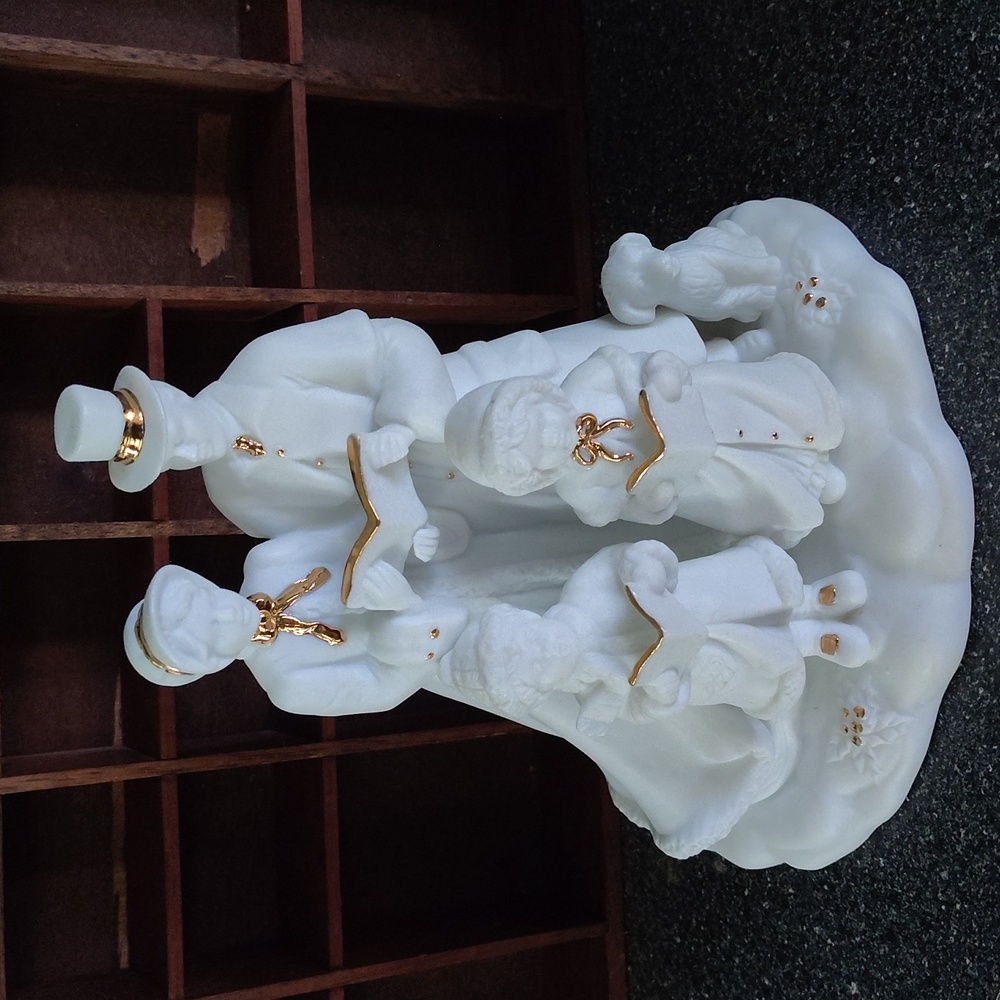 New Old Stock Vintage fine Porcelain carolar Family - Picture 3 of 4